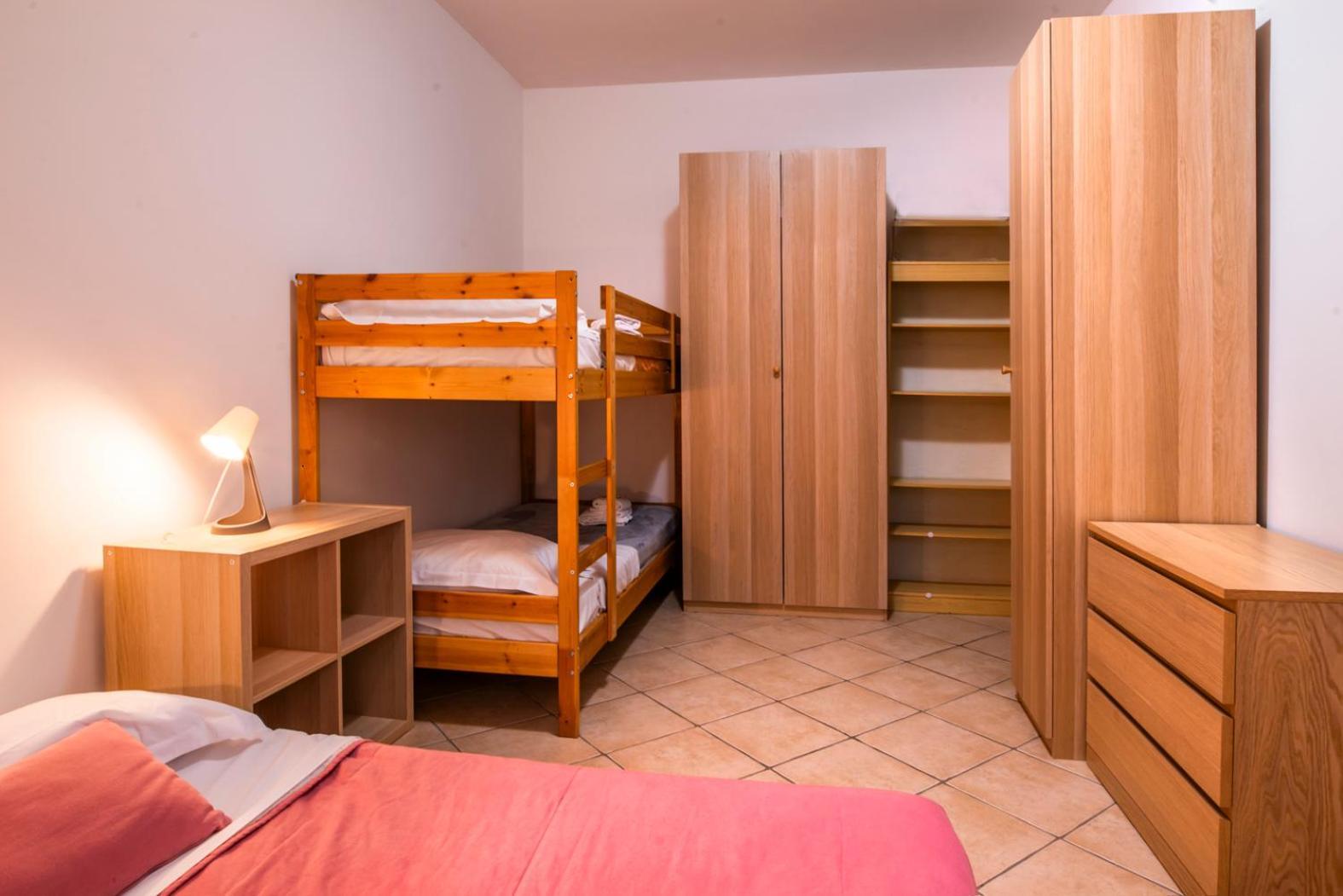 Spacious Near St Peter's Church Appartamento